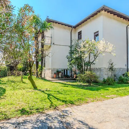 Mariarosa By Interhome Apartamento Dongo